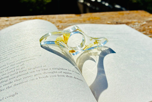 Pressed Floral Page Holder - butter